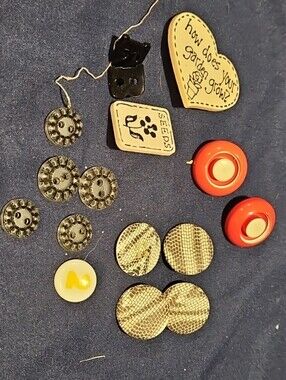 Mixed Vintage Buttons Lot - Yellow, Red, Gold, Black